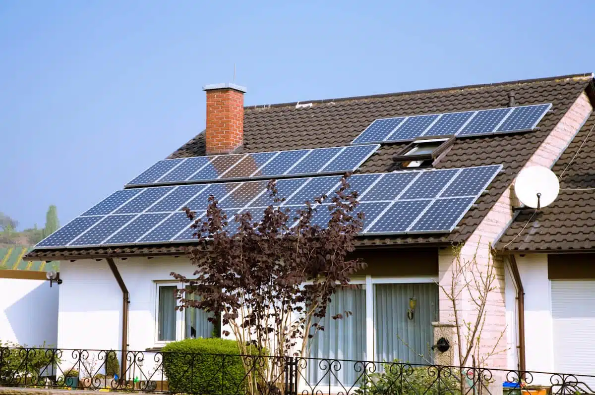 roof mounted solar panel installed in the roof of a house - solatrue